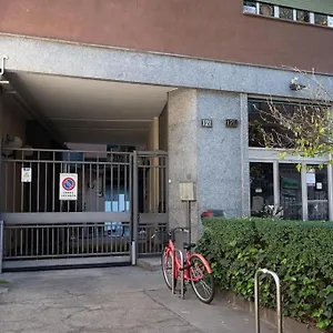 Guest Planet - Cozy Housing Porta Romana M3 Apartamento